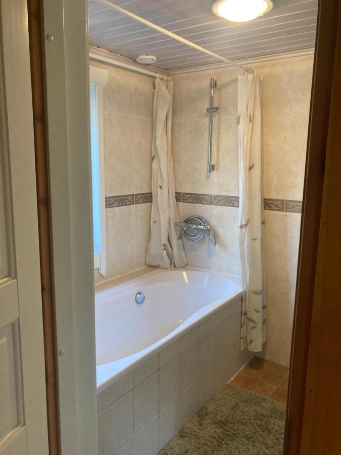 Houten Chalet/Bungalow In Het Bos, Sauna, Jacuzzi Meijel Экстерьер фото