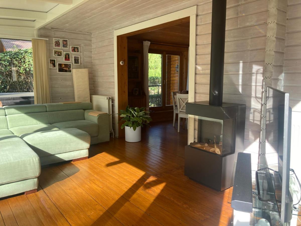 Houten Chalet/Bungalow In Het Bos, Sauna, Jacuzzi Meijel Экстерьер фото